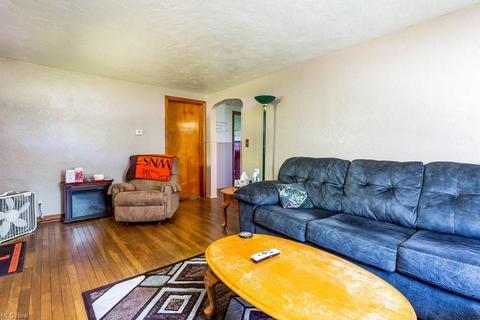 10885 Middle Ave, Elyria, OH 44035 photo 3