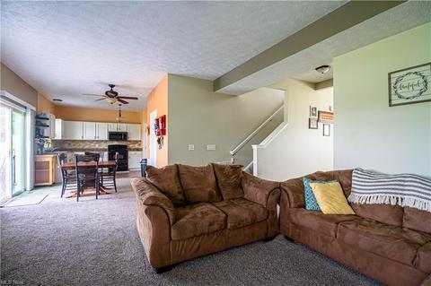 2448 Captens St NE, Canton, OH 44721 photo 13