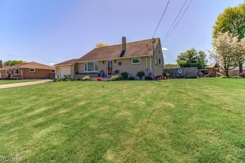 909 Ike St, Minerva, OH 44657 photo 4