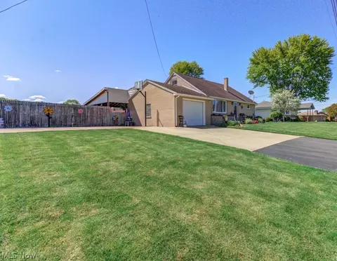 909 Ike St, Minerva, OH 44657 photo 3