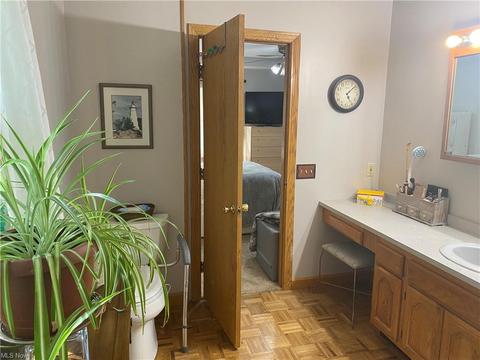964 Sunset Cir, Roaming Shores, OH 44085 photo 16