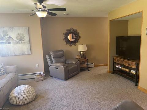 964 Sunset Cir, Roaming Shores, OH 44085 photo 2