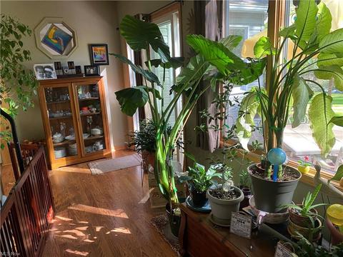 964 Sunset Cir, Roaming Shores, OH 44085 photo 5