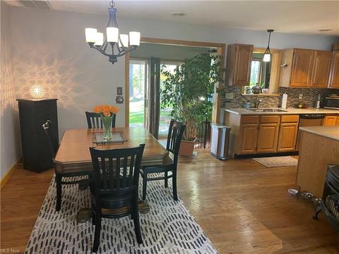 964 Sunset Cir, Roaming Shores, OH 44085 photo 6