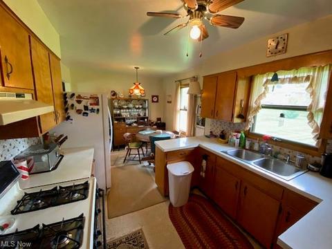 3105 20th St NW, Canton, OH 44708 photo 2