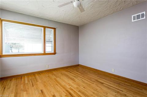 961 Valley Blvd, Elyria, OH 44035 photo 17