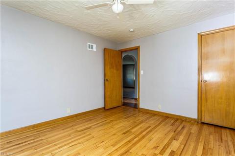 961 Valley Blvd, Elyria, OH 44035 photo 18