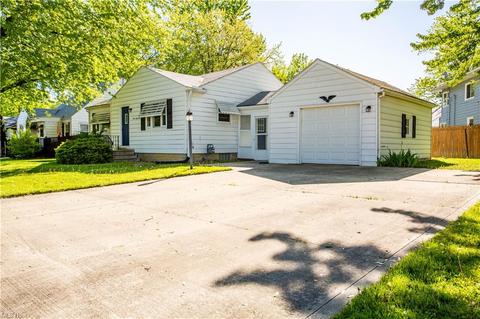 961 Valley Blvd, Elyria, OH 44035 photo 2