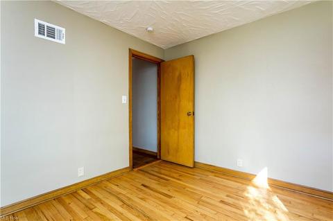 961 Valley Blvd, Elyria, OH 44035 photo 14