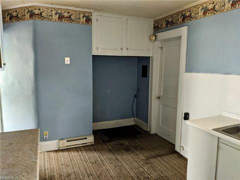 258 E Ohio Ave, Sebring, OH 44672 photo 5