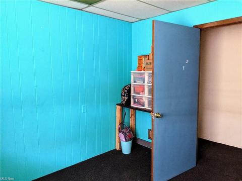 258 E Ohio Ave, Sebring, OH 44672 photo 11