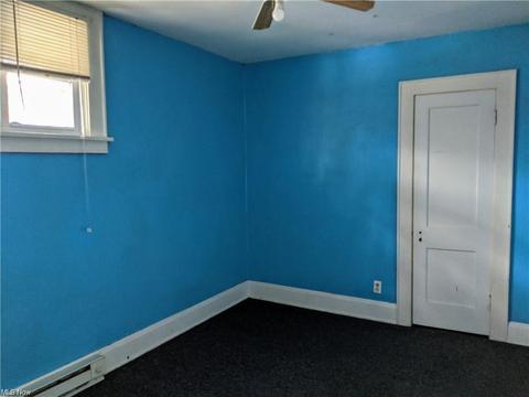 258 E Ohio Ave, Sebring, OH 44672 photo 15
