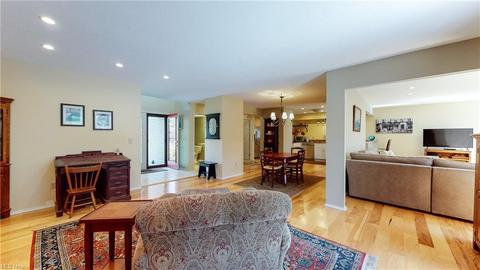 8197 Stoney Brook Dr, Chagrin Falls, OH 44023 photo 12