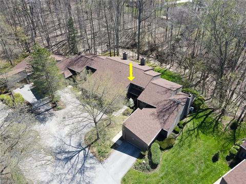 8197 Stoney Brook Dr, Chagrin Falls, OH 44023 photo 4