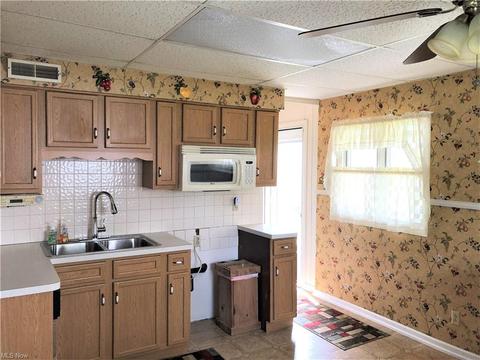 2426 E 41st St, Lorain, OH 44055 photo 5