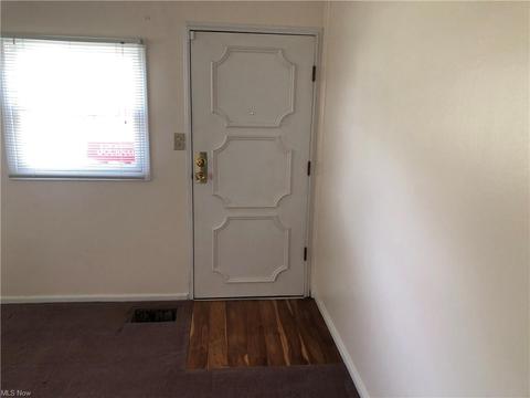 2426 E 41st St, Lorain, OH 44055 photo 9