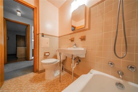 23601 Chardon Rd, Euclid, OH 44117 photo 17