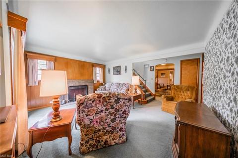 23601 Chardon Rd, Euclid, OH 44117 photo 4