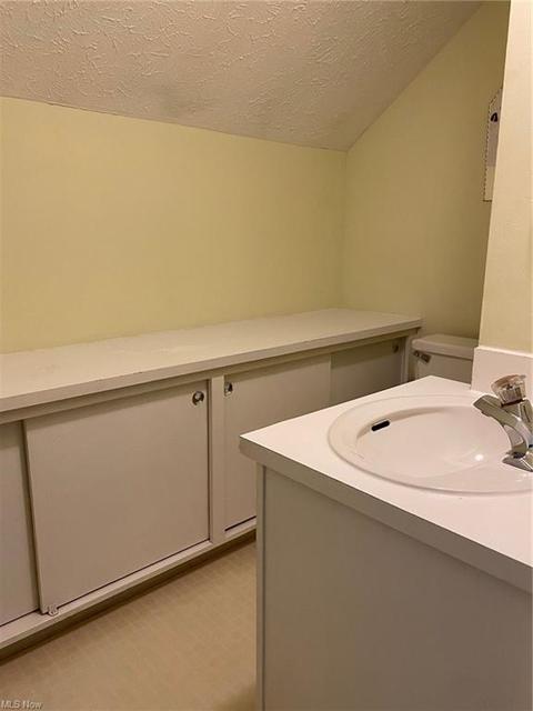 1493 Ridpath Ave, Akron, OH 44313 photo 14