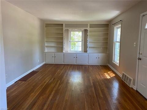 1493 Ridpath Ave, Akron, OH 44313 photo 2