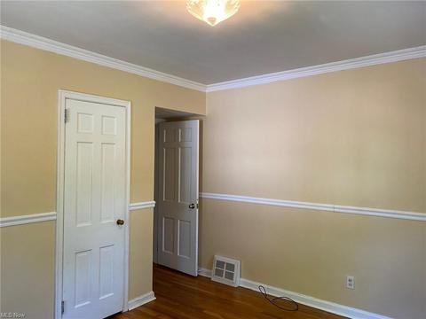1493 Ridpath Ave, Akron, OH 44313 photo 12