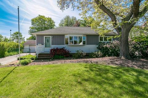 3943 Harvard Dr, Willoughby, OH 44094 photo 1