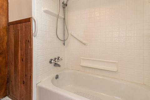 3943 Harvard Dr, Willoughby, OH 44094 photo 24