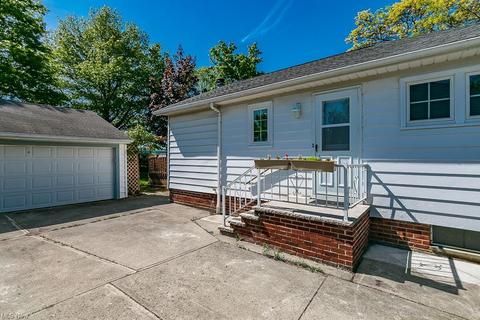 3943 Harvard Dr, Willoughby, OH 44094 photo 28