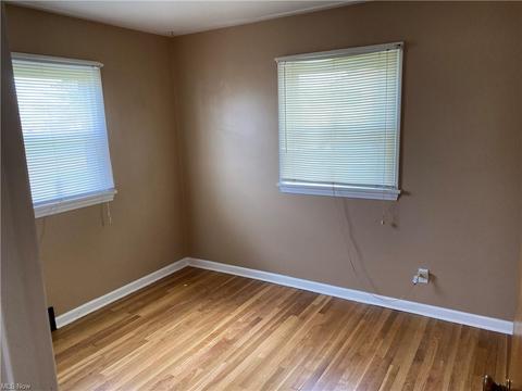 929 Garfield St, Struthers, OH 44471 photo 7