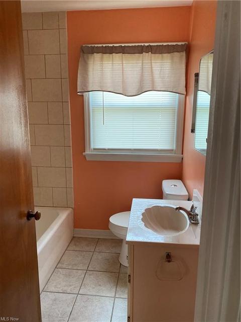 929 Garfield St, Struthers, OH 44471 photo 8