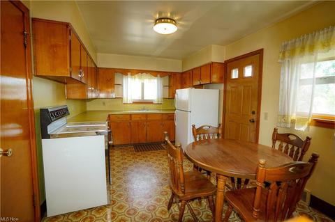 4518 Marcellus St NW, Canton, OH 44708 photo 9