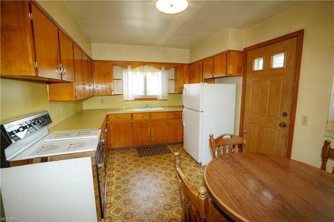 4518 Marcellus St NW, Canton, OH 44708 photo 11
