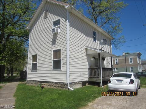1526 Harbor Ave, Ashtabula, OH 44004 photo 1