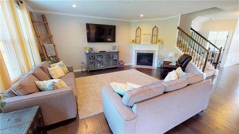 8122 Castleton Dr, Mentor, OH 44060 photo 9