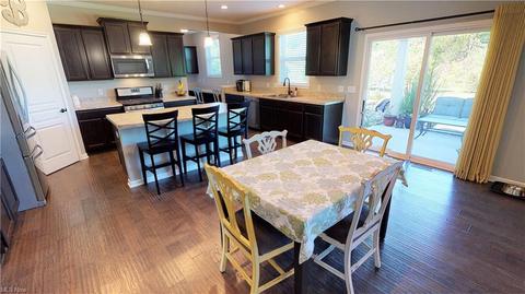 8122 Castleton Dr, Mentor, OH 44060 photo 10