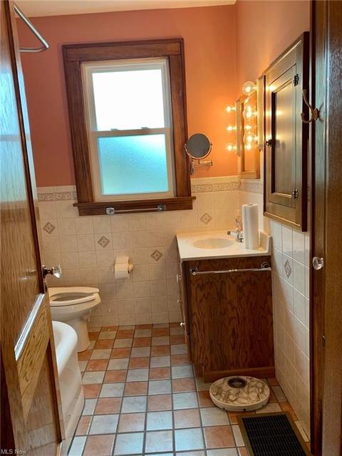 626 Bond Ave, Barnesville, OH 43713 photo 14