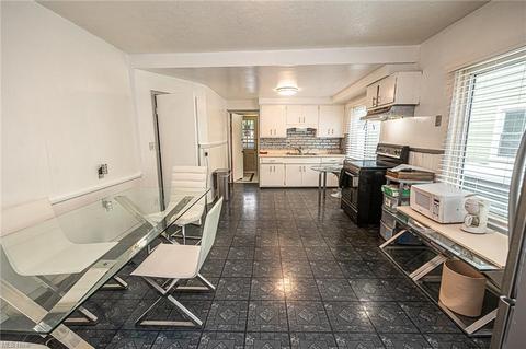 1545 E 204th St, Euclid, OH 44117 photo 17