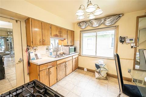 1545 E 204th St, Euclid, OH 44117 photo 24