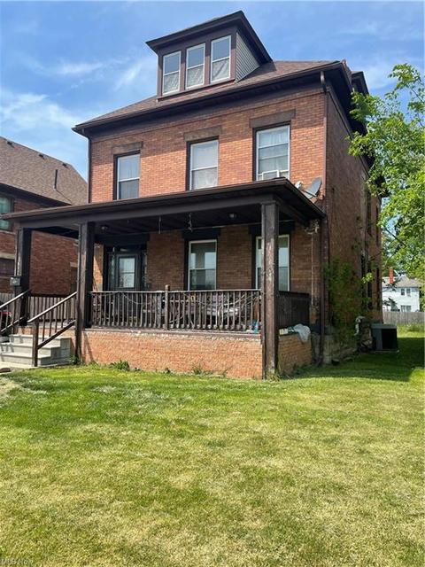 1969 E 32 St, Lorain, OH 44055 photo 1