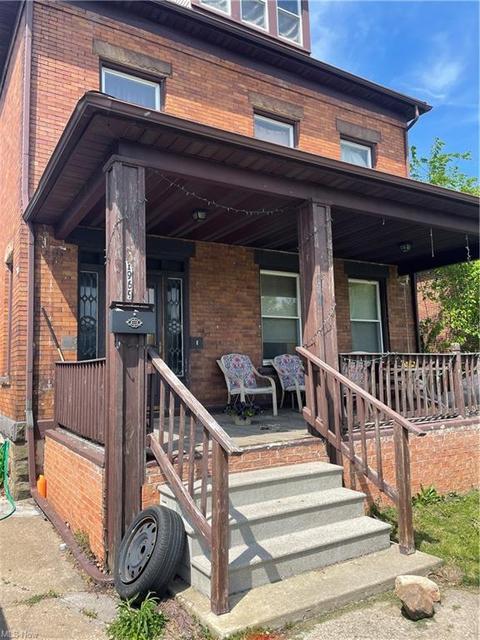 1969 E 32 St, Lorain, OH 44055 photo 2