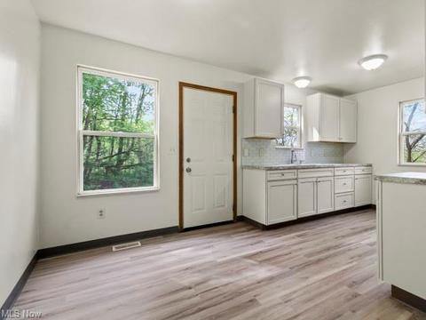 53 3rd St, Campbell, OH 44405 photo 5