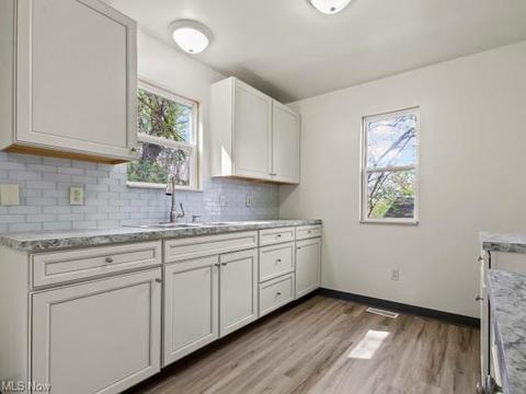 53 3rd St, Campbell, OH 44405 photo 3