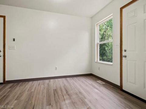 53 3rd St, Campbell, OH 44405 photo 8