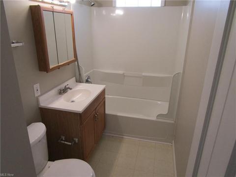 731 E 232nd St, Euclid, OH 44123 photo 11