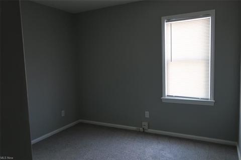 856 E 209th St, Euclid, OH 44119 photo 9