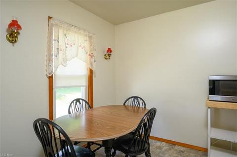 1077 Dayton St, Akron, OH 44310 photo 13