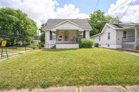 1077 Dayton St, Akron, OH 44310 photo 1