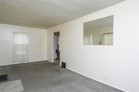 1077 Dayton St, Akron, OH 44310 photo 7