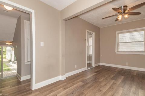 1917 Robindale St, Wickliffe, OH 44092 photo 16