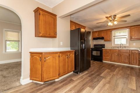 1917 Robindale St, Wickliffe, OH 44092 photo 10
